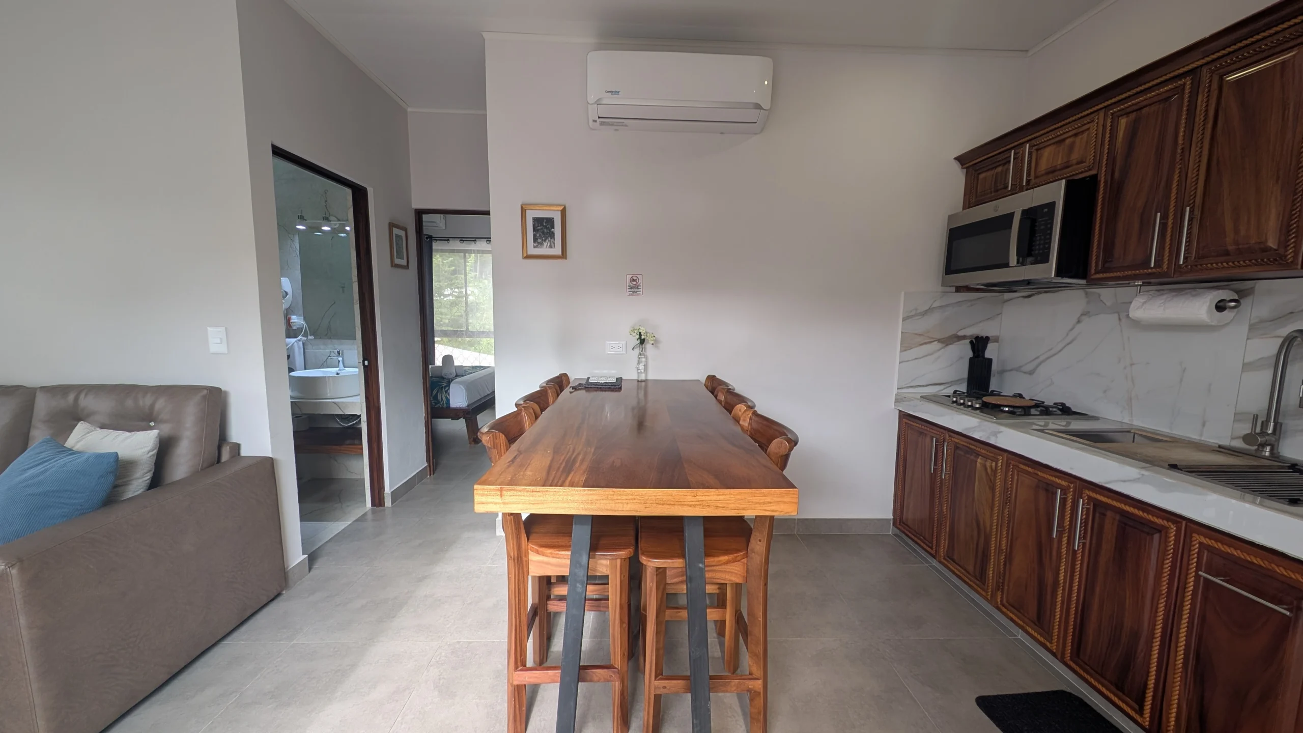 PXL_20260106_210210907