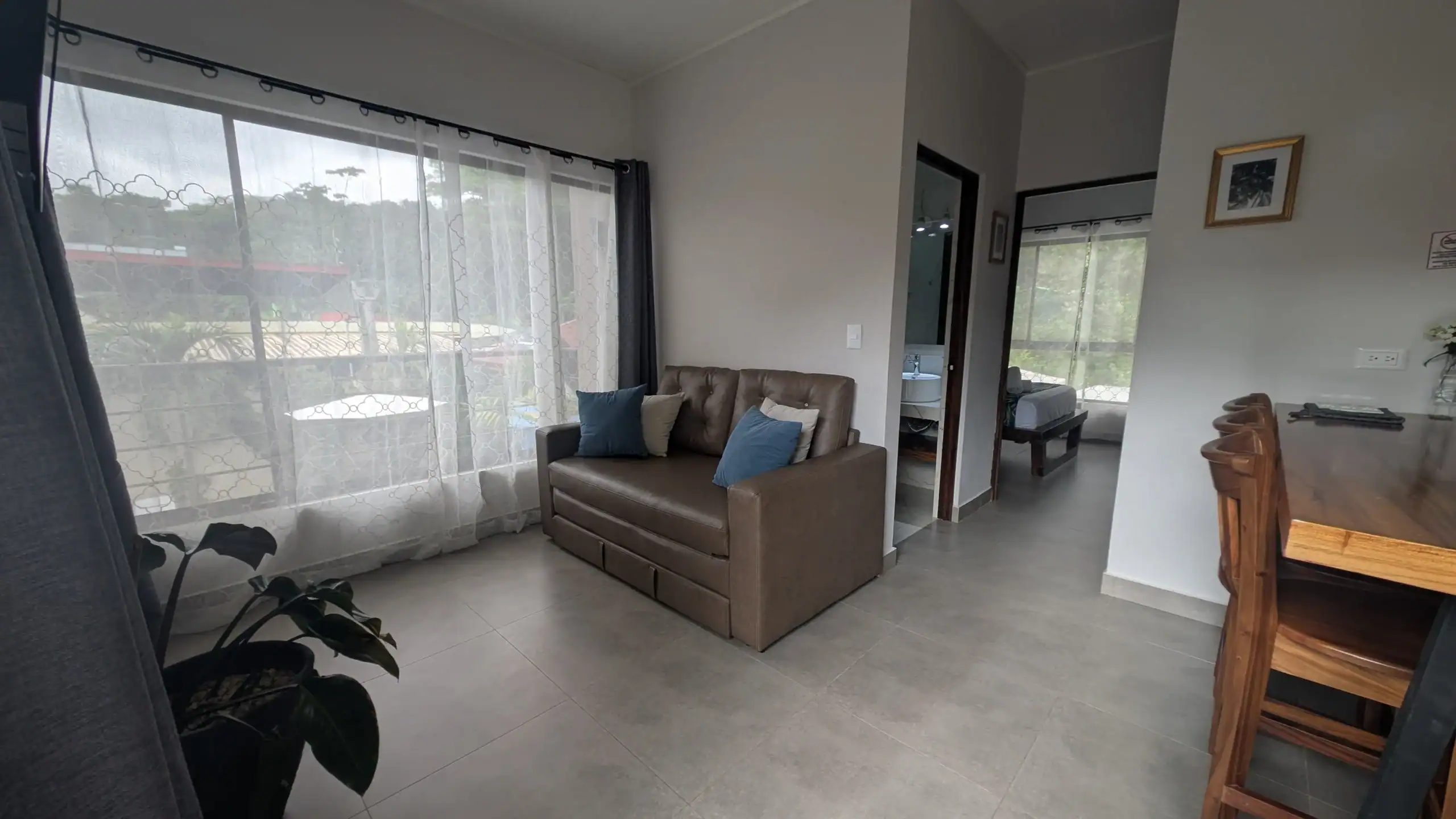 PXL_20260106_210326288